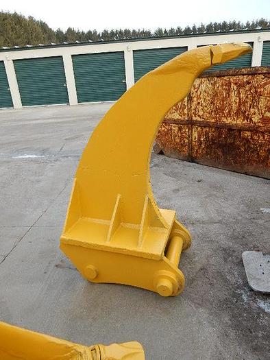 Used Back Hoe Bucket & Tooth Ripper