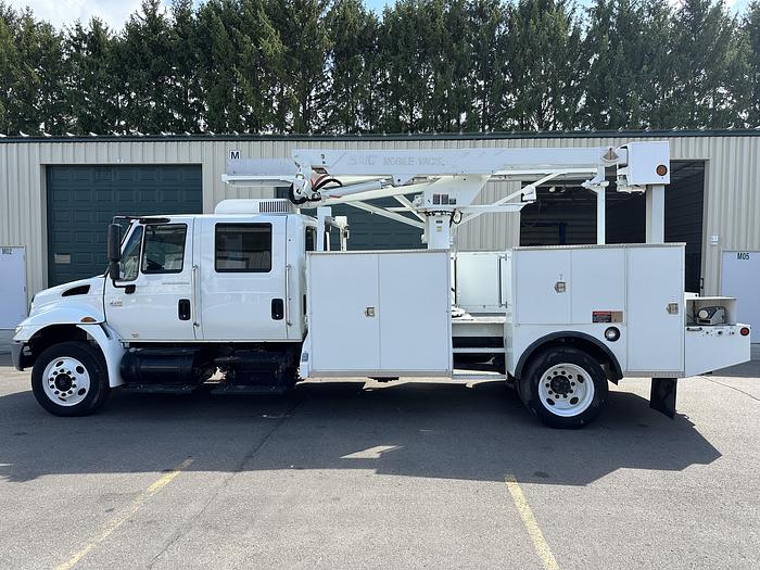 Used 2004-2005 International 4300