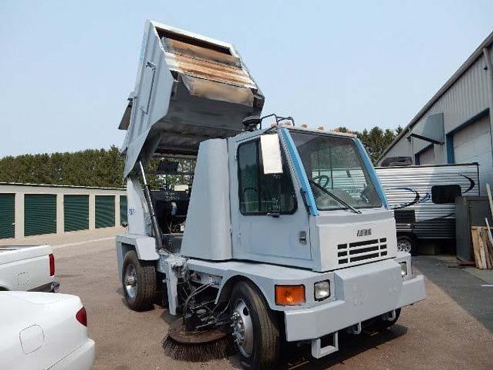 Used 1998 Johnston V-4000