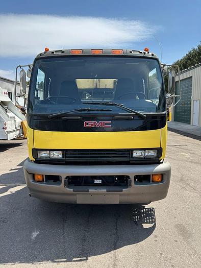 Used 2009 GMC T-7500