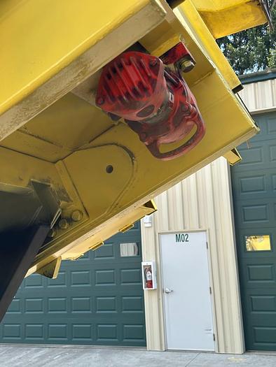 Used 2009 GMC T-7500