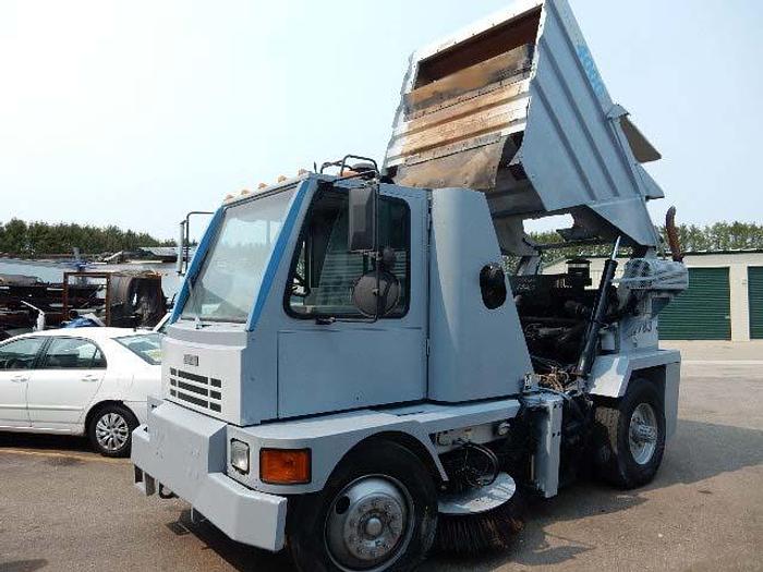 Used 1998 Johnston V-4000