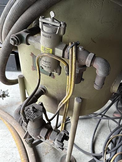 Used Clemco Sandblaster Pots & Hoses