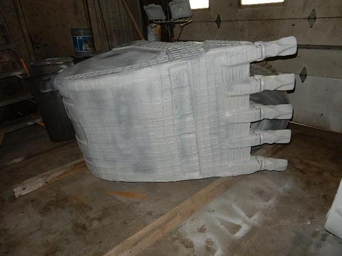 Used Back Hoe Bucket & Tooth Ripper