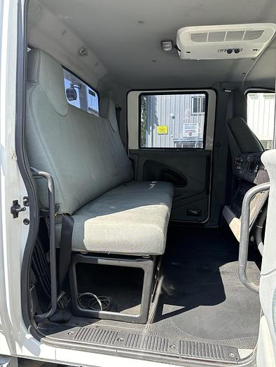 Used 2004-2005 International 4300