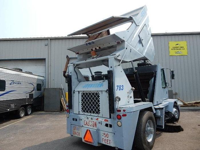 Used 1998 Johnston V-4000