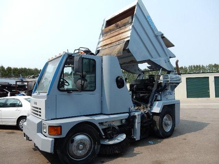 Used 1998 Johnston V-4000