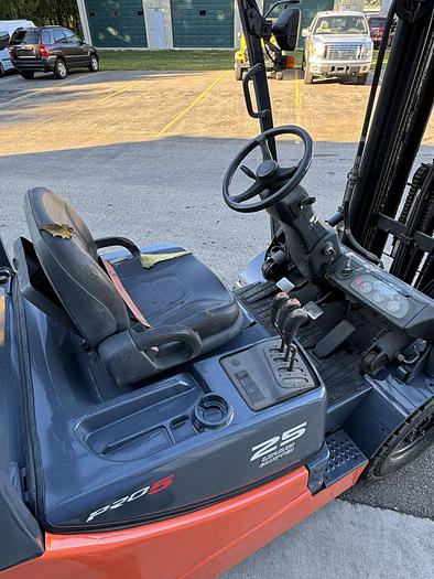 Used 2014 Doosan G25E-5