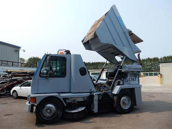 Used 1998 Johnston V-4000