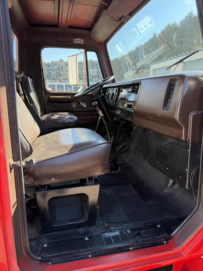 Used 1987 International 1654