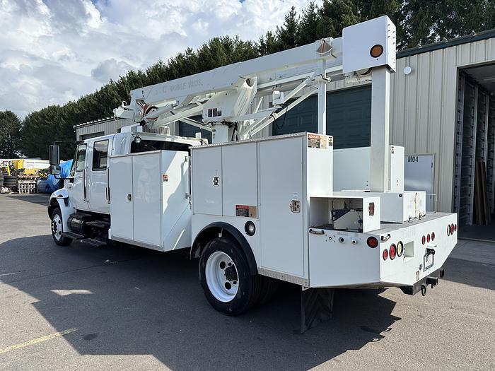 Used 2004-2005 International 4300