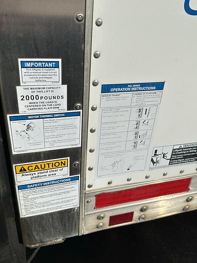 Used 2012 16' Morgan Cube Body w/ Tommy Lift Gate