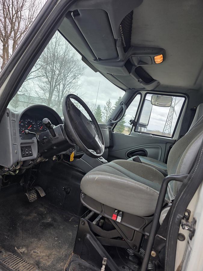 Used 2006 International 7600