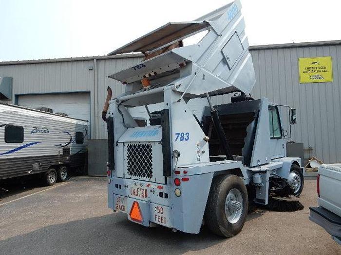 Used 1998 Johnston V-4000