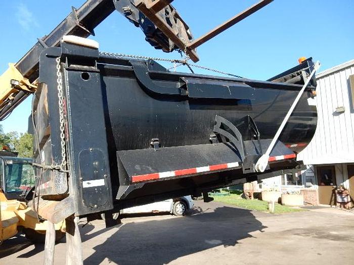 Used 14' Kybato AR-500 Gravel Box & Hoist