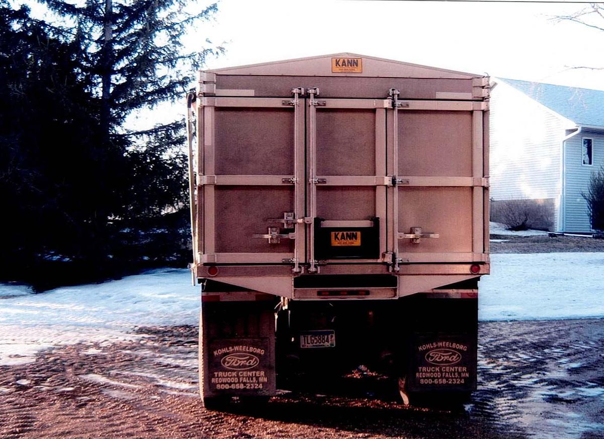 Used 2006 International 7600