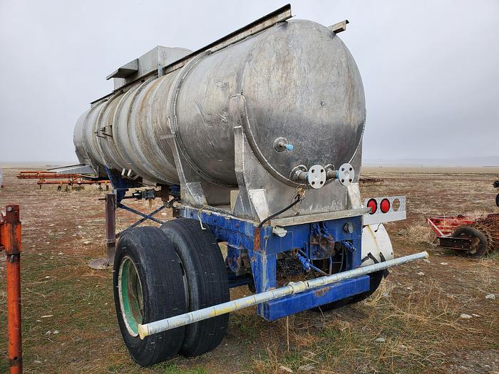Used Fuel Trailer - 1900 Gallon