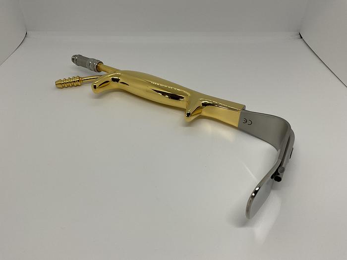 Breast Retractor Fibreoptic with Suction 90 x 24mm