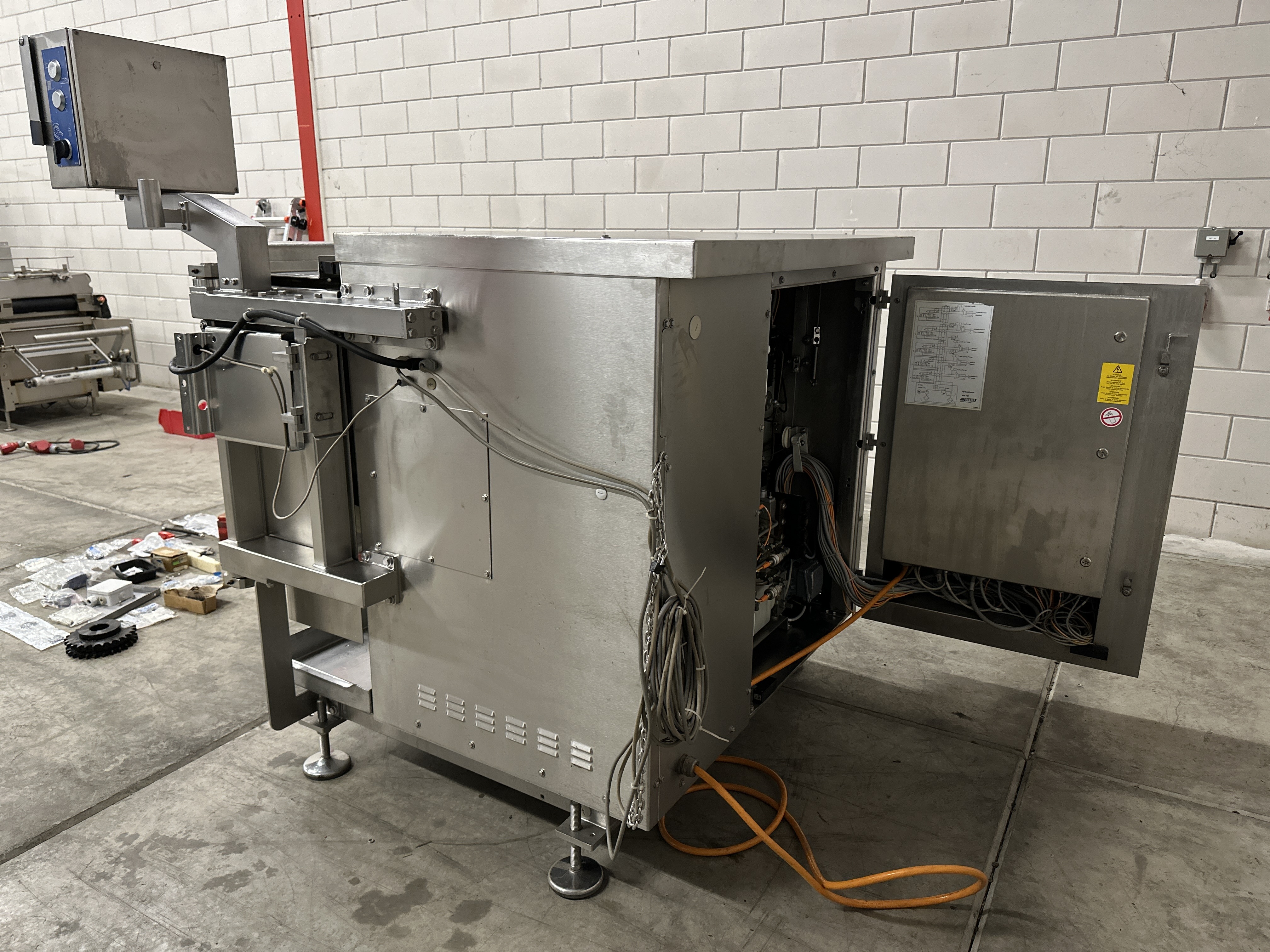 Used 2009 Baader 605 soft separator