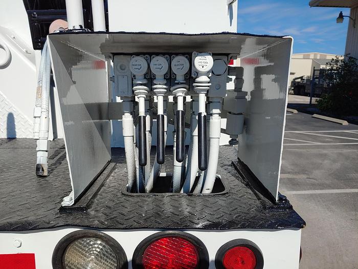 Used Terex Commander C4047 Digger Derrick on 2016 Freightliner M2 106 Reg Cab Utility Truck – G2173