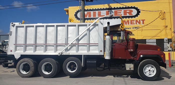 Used 2004 Mack RD Dump Truck