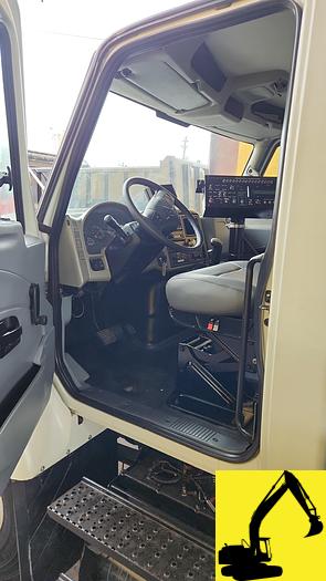 Refurbished 2014 Etnyre Centennial-II 2000gls International Workstar