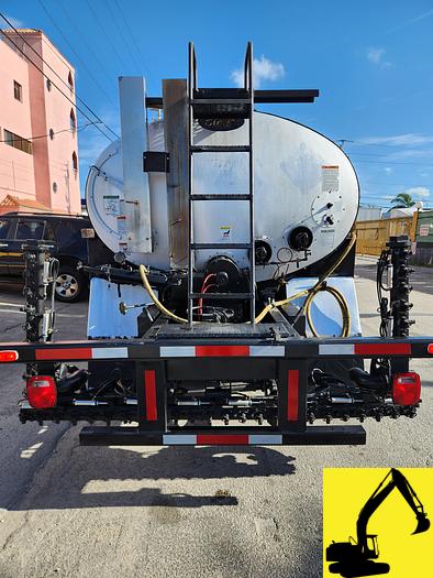 Used 2008 International 7300 Etnyre Centennial asphalt dist