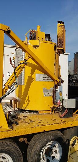 Used Lafarge Thermoplastic Kettle Trailer