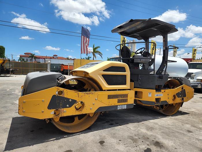 Used Volvo DD110B roller