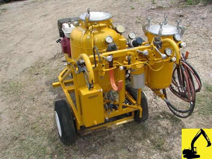 Used Kelly-Creswell paint stripe machine 
