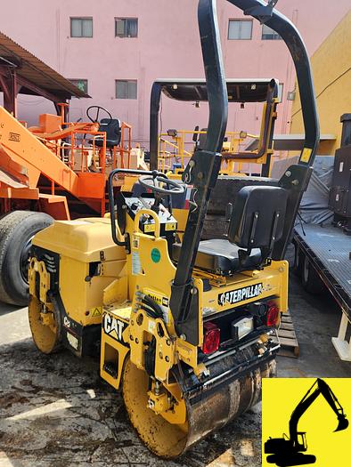 Cat CB114 vibratory roller