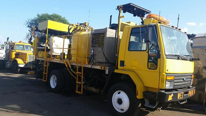 Used 1995 Ford  CF-8000  Paint truck  .LDI-MB co.