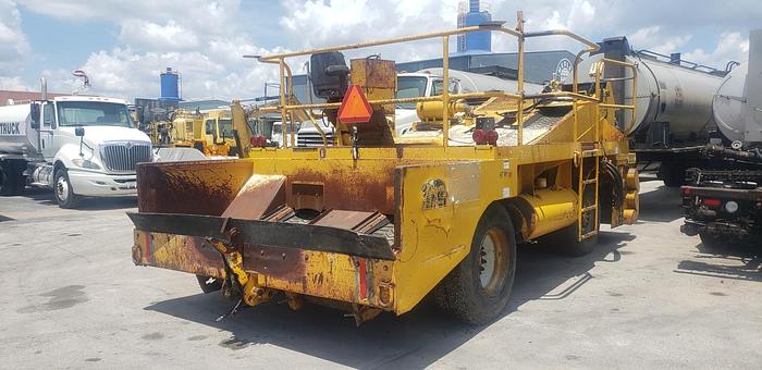 Used Etnyre K Series Chipspreasder