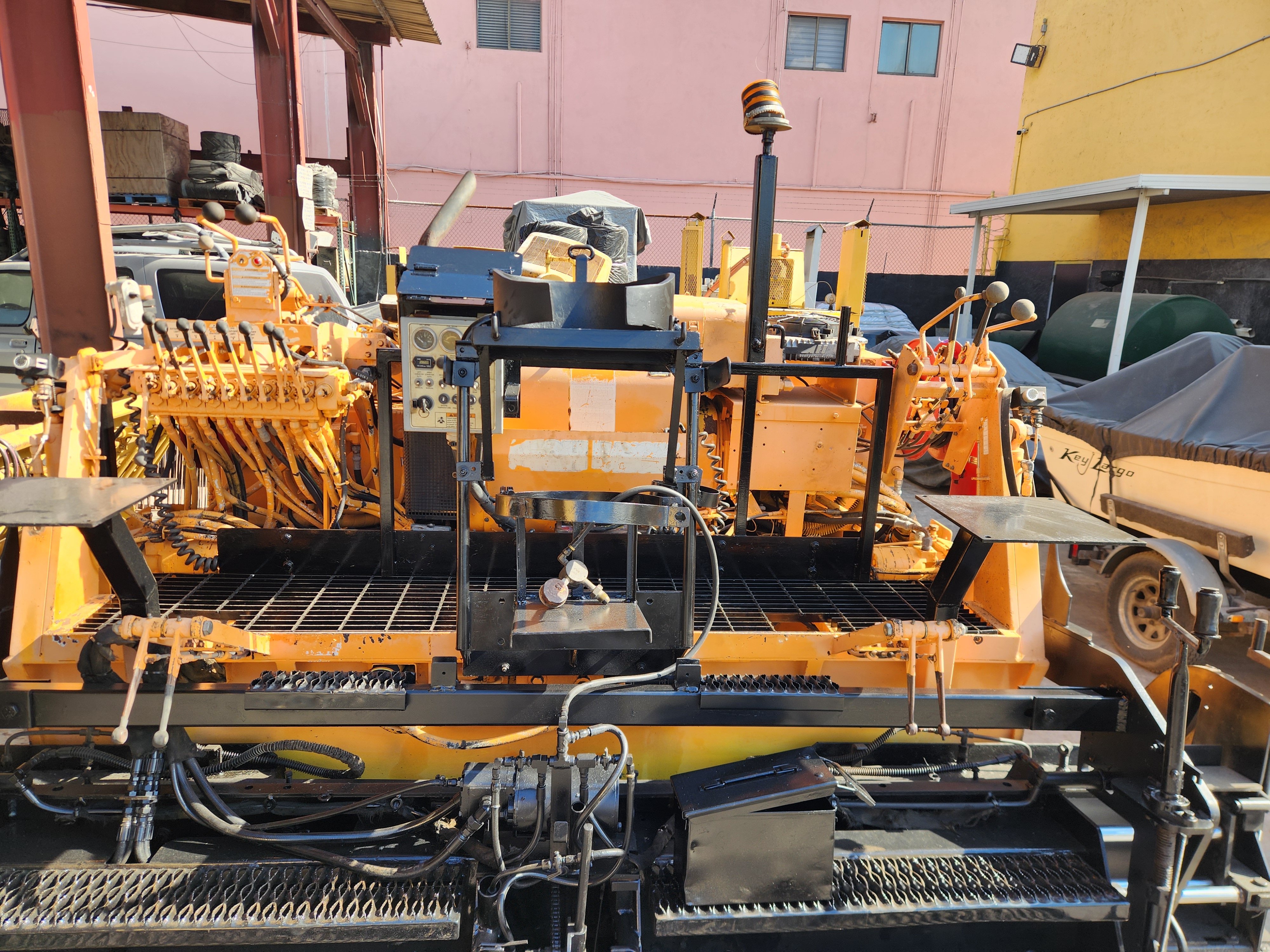 Used 2007 Leeboy 8500