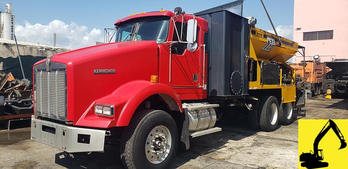 Used Bergkamp HD10 micropaver / Slurry sealer truck