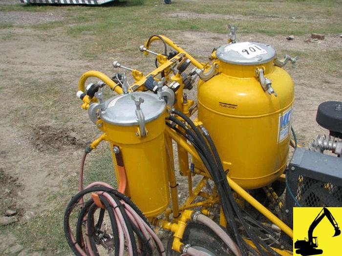 Used Kelly-Creswell paint stripe machine 