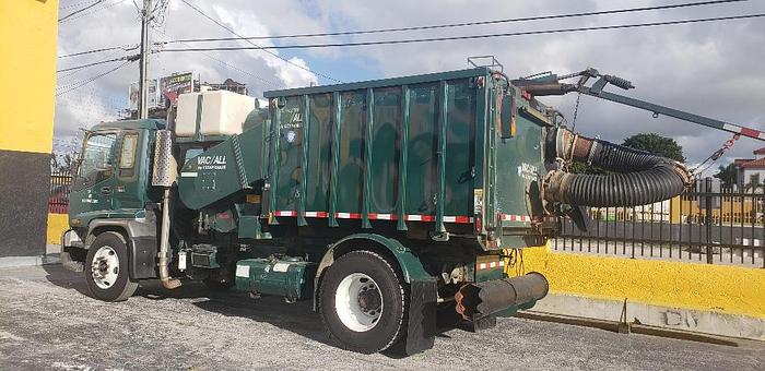 Used 2004 GMC-T7500 Isuzu Vac-All Vacuum Truck