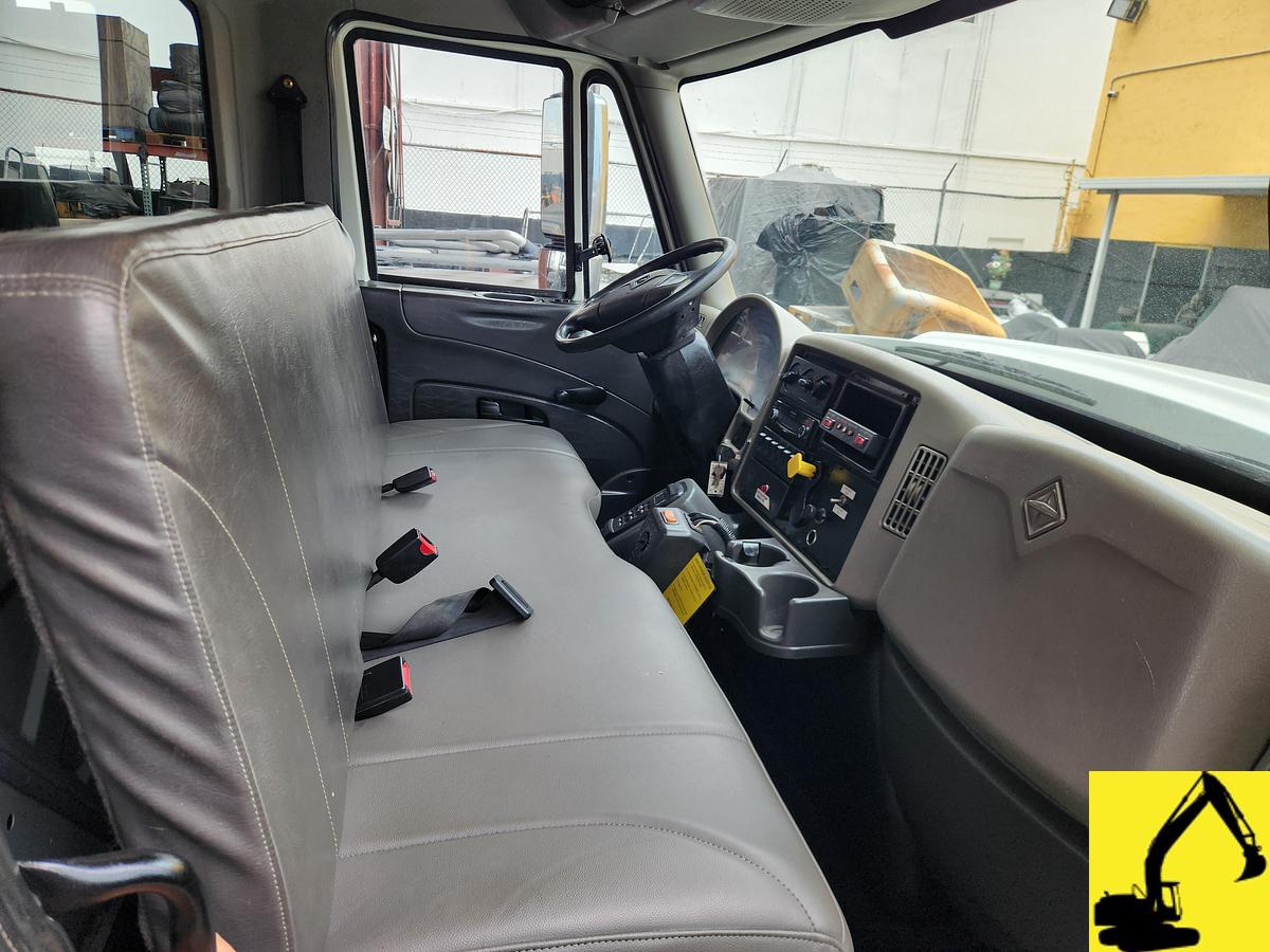 Used 2015 International Bergkamp FP5 asphalt Patcher truck