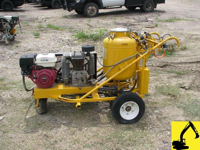 Used Kelly-Creswell paint stripe machine 