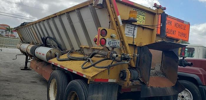 Used Etnyre Aggregate Feeder Trailer