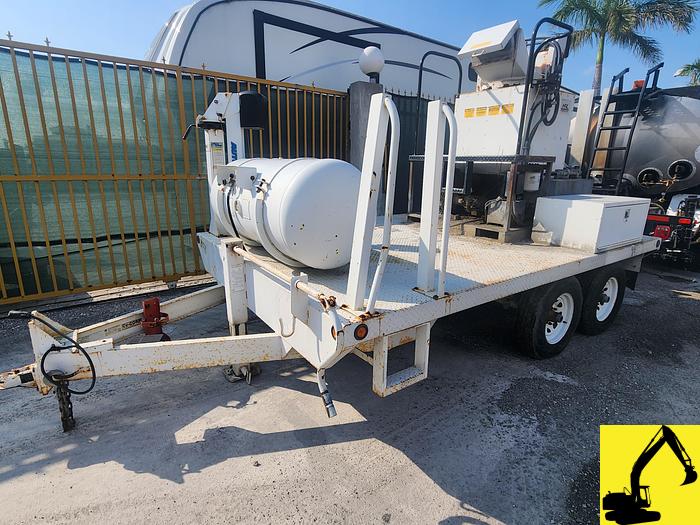 Used MRL Thermoplastic kettle premelter trailer