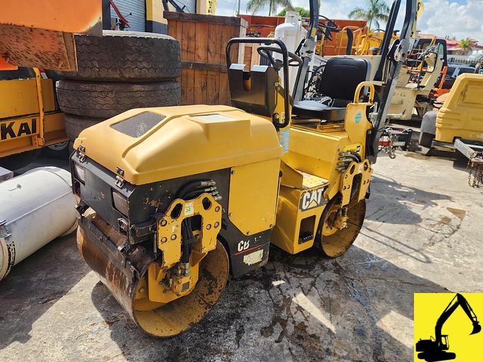 Used Caterpillar CB114