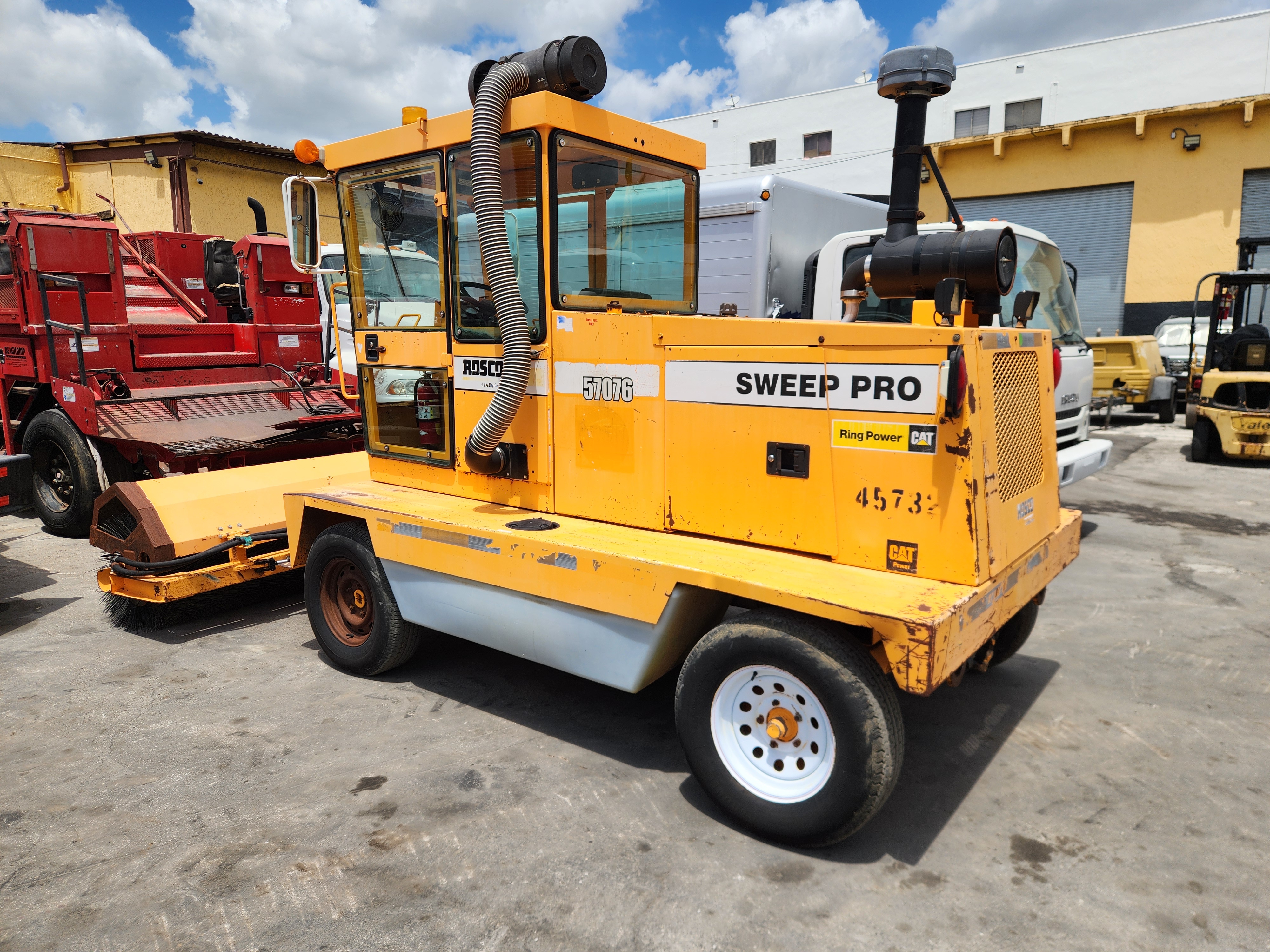 Used 2012 Rosco Sweep-Pro