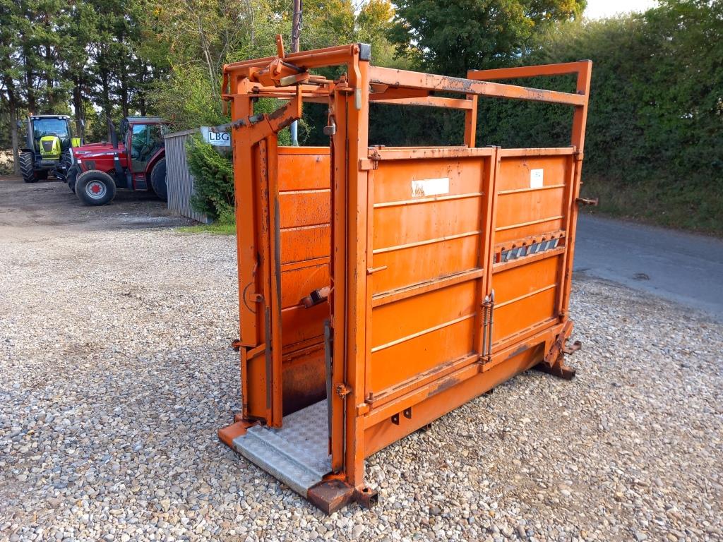 Used Ritchie Cattle Crush