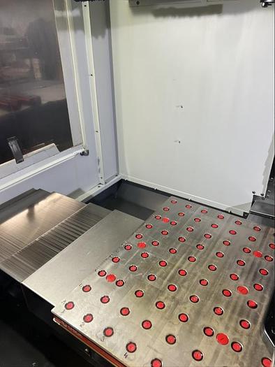 Used 2019 HAAS VF-2SSYT 5-Axis CNC Vertical Machining Center with 2022 TRT-160 Trunnion Table ***586 Hours***