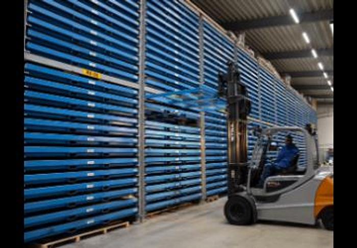 Boeckelt Long Goods Rack