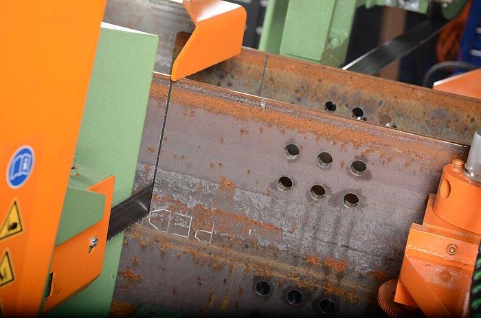 Peddi XDM-630
CNC Drill Saw Line
Carbide 3 Spindle Drill