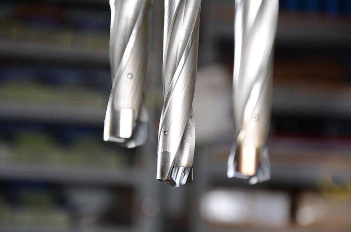 BDL-1250/9D
Beam Drill Line
9 Spindle Drill