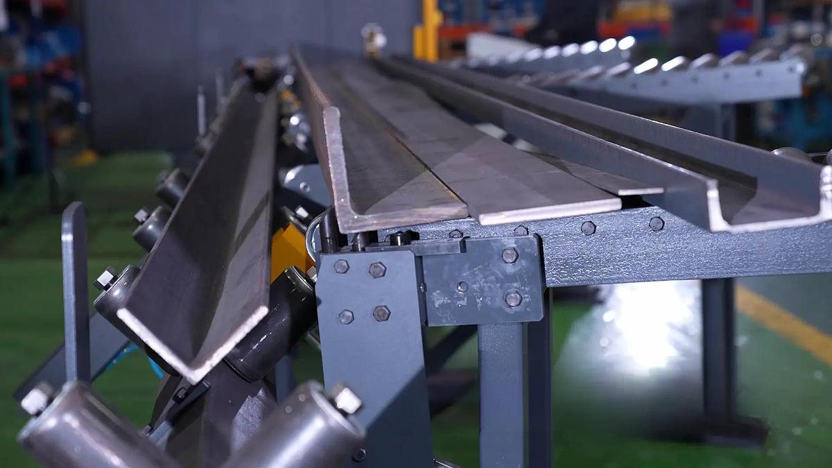 GR Angle Lines with Roller Feeding