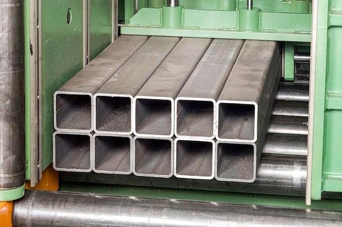 1250-510
CNC Band Saw Machine
Straight Cut Band Saw